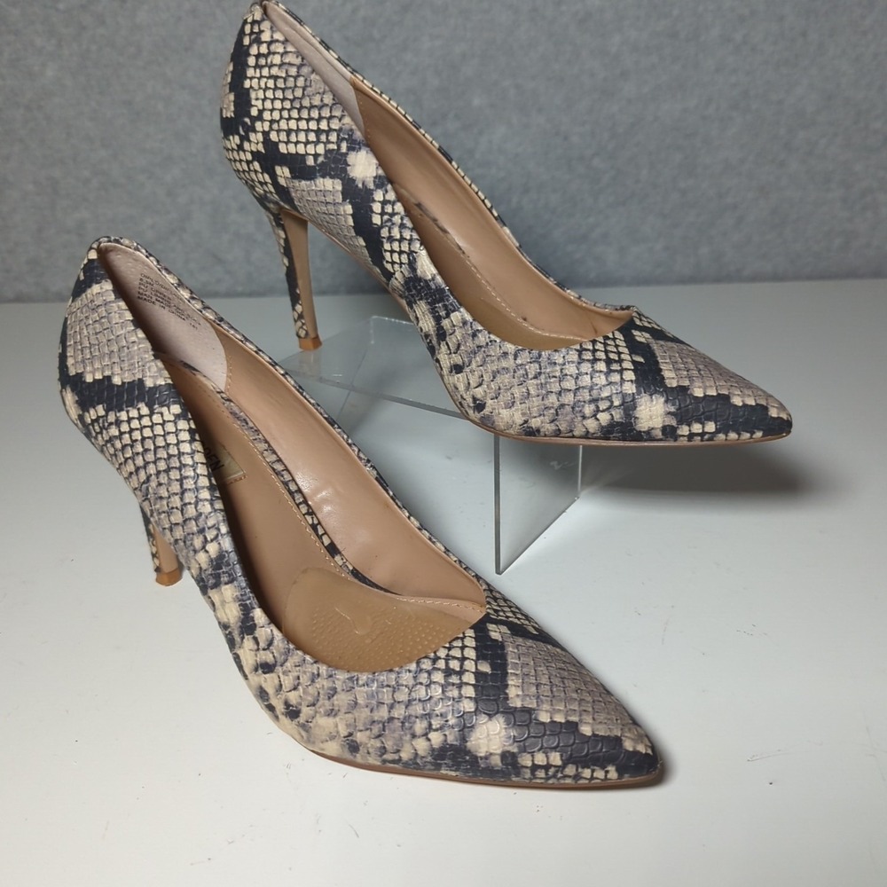 Steve Madden Womens Diplo Stilettos Pointed‎ Toe Pumps Multi Snake  Size 8.5M